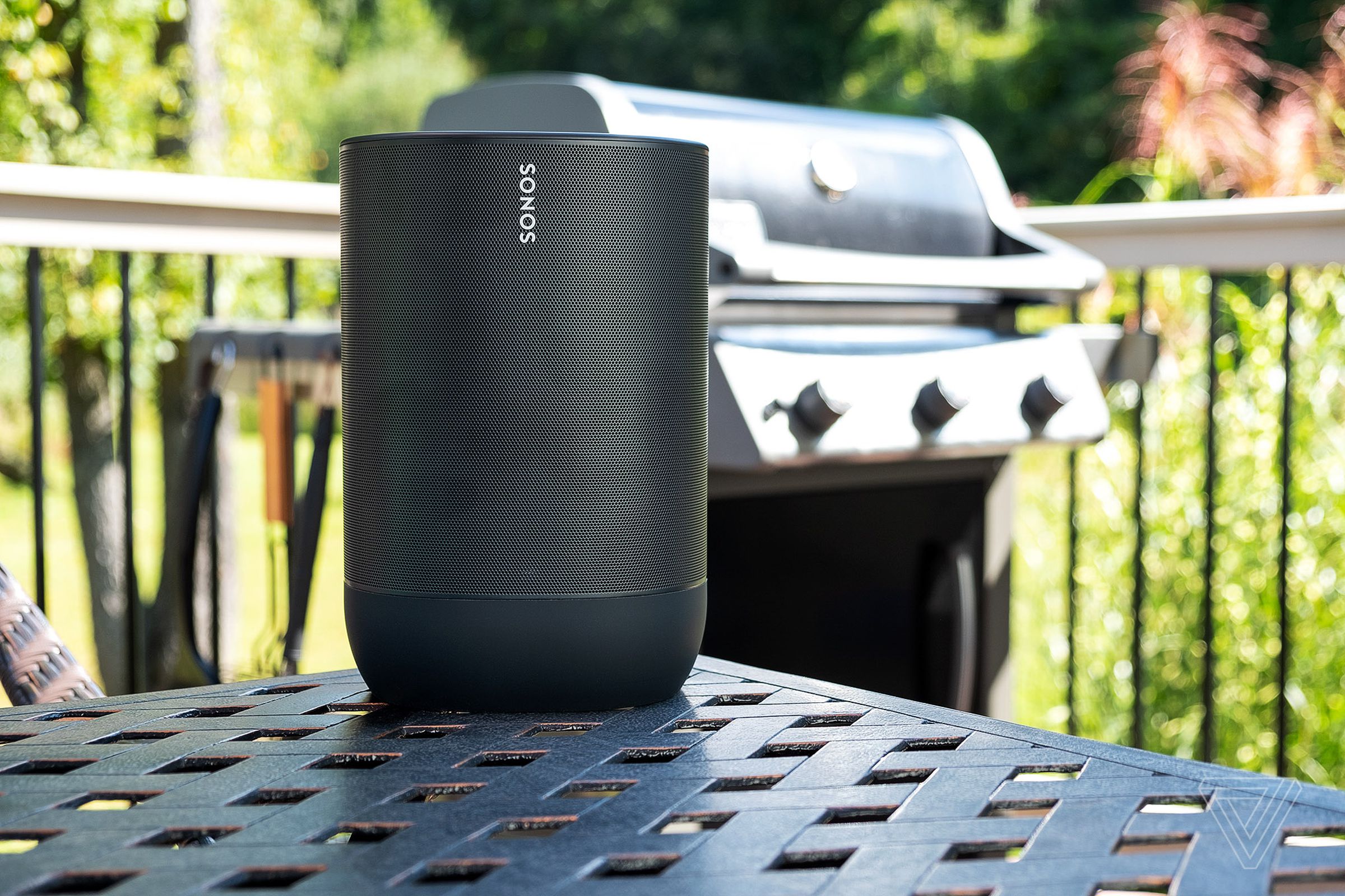 A photo of the Sonos Move speaker.