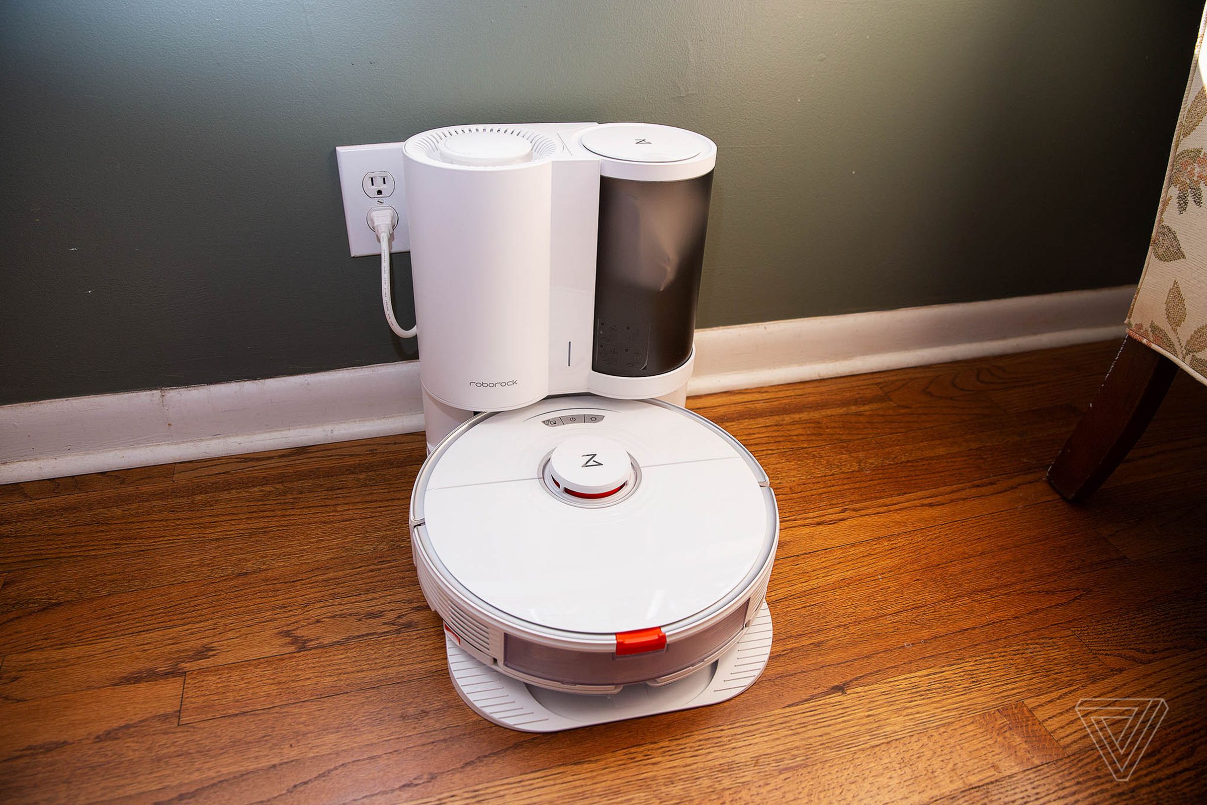 Roborock’s S7 Plus robot vacuum on its charging stand.
