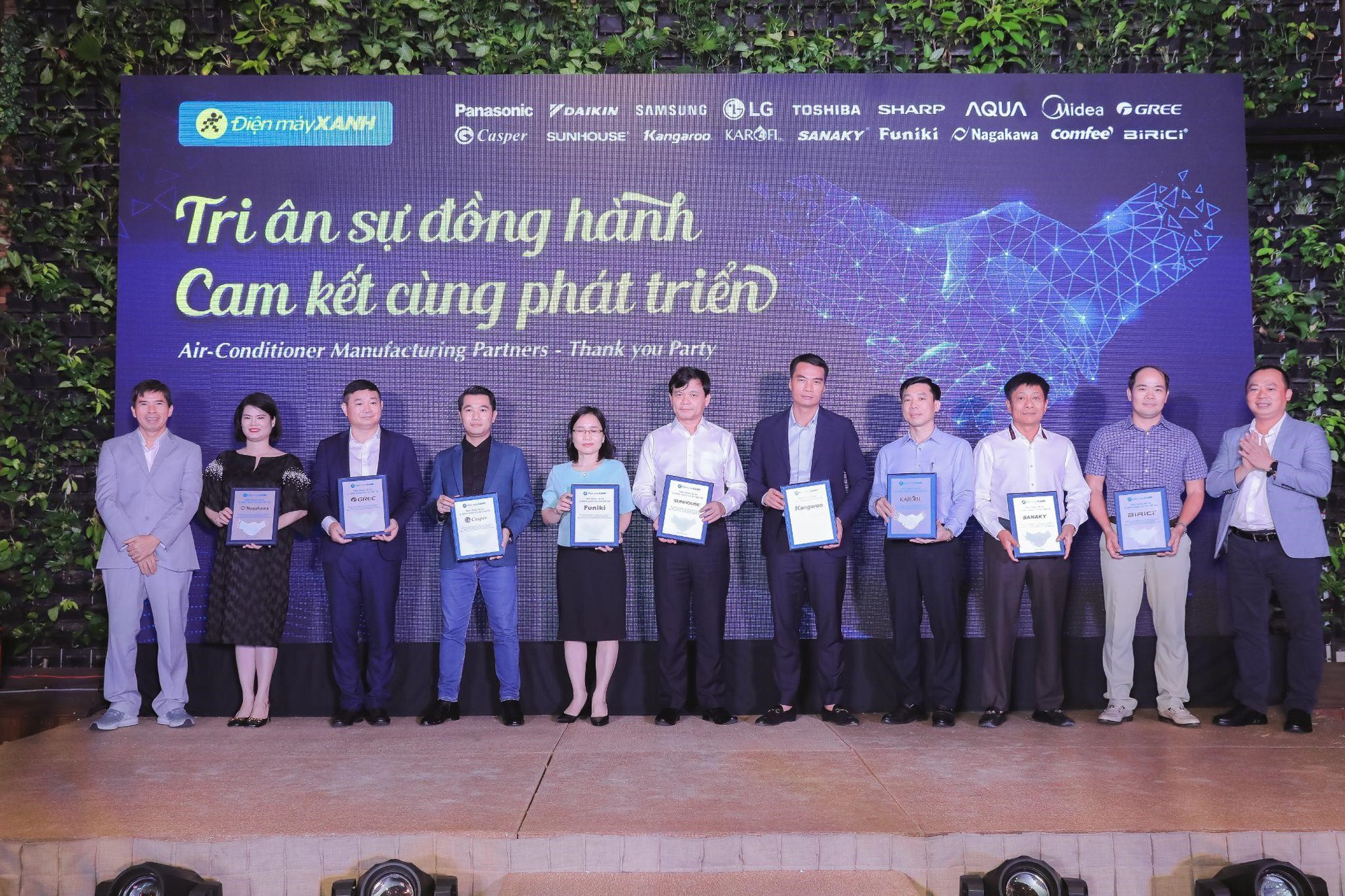 Äiá»n máy Xanh bán máy lạnh Giá rẻ quá, ÄÆ°á»£c háºu thuẫn bá»i 20 hãng uy tÃn - Ảnh 2.